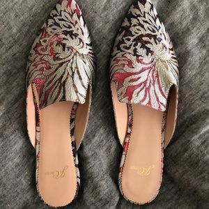 J.Crew Metallic Flats/Mules sz. 8.5